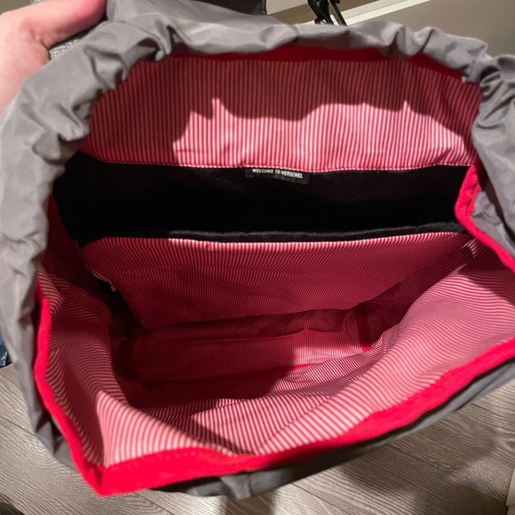 Herschel Retreat 19.5 L Backpack with 15” Laptop Compartment NWTs Grey - Picture 3 of 8